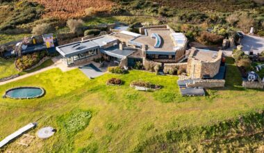 Look inside: A Howth Head house with a sublime, secluded seaside setting – The Irish Times