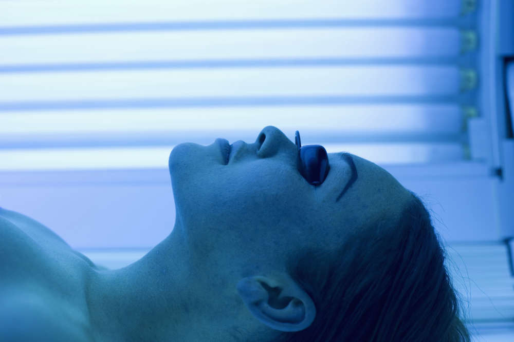 HSE Midwest pleads with Limerick residents to avoid cancer causing sunbeds