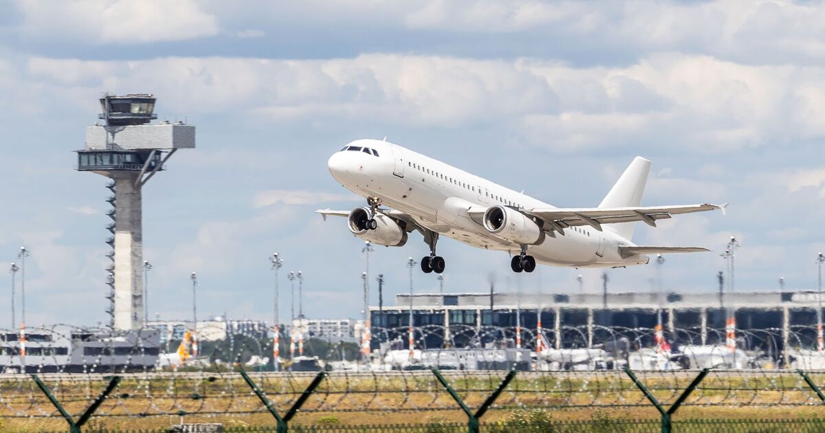 Major airline forced to shut down after 34 years - 15,000 jobs lost | Travel News | Travel