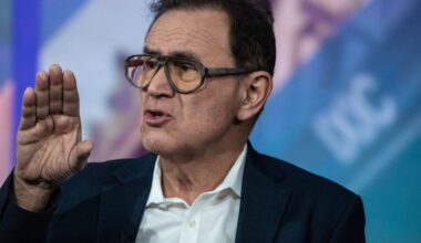 'Dr. Doom' Warns of Bear Market, Recession in Worst-Case Iran War Outcome