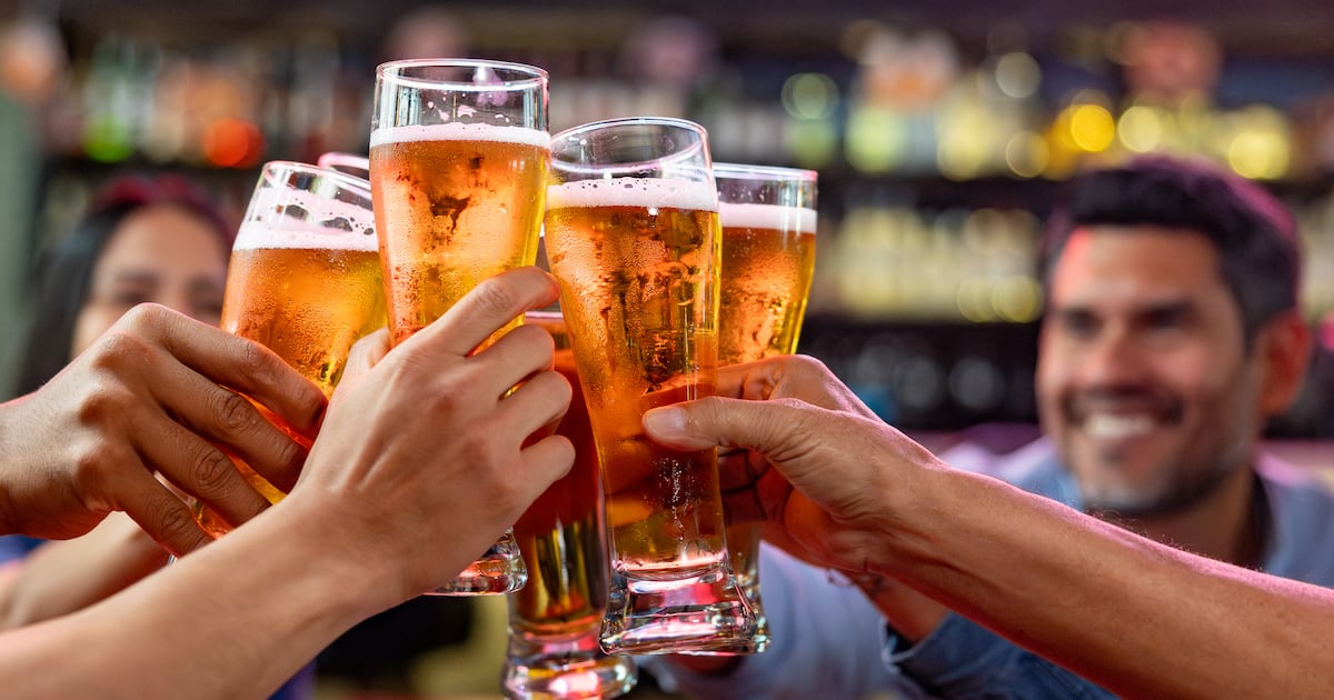 Readers on pre-flight drinking – The Irish Times