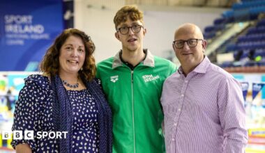 Daniel Wiffen with his parents Rachel and Jonathan