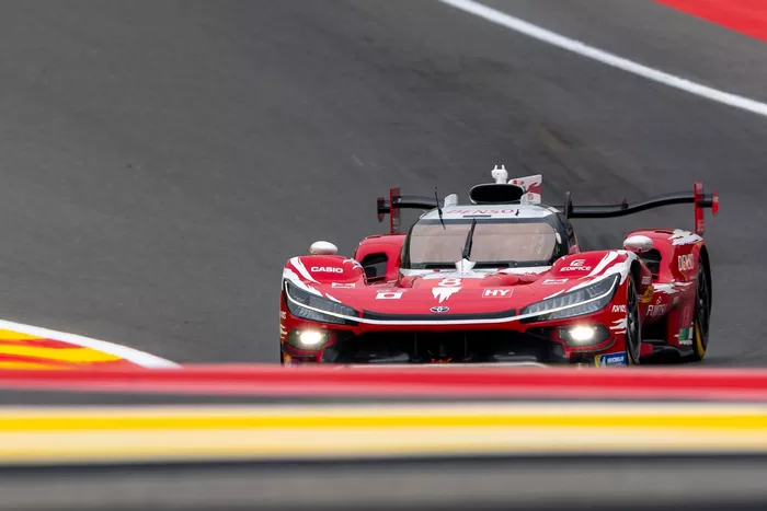 #8 Toyota Gazoo Racing Toyota TR010: Sébastien Buemi, Brendon Hartley, Ryo Hirakawa