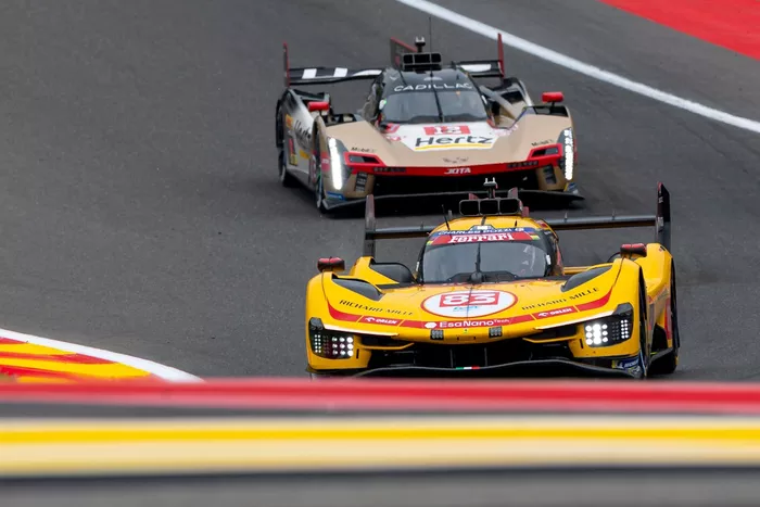 #83 AF Corse Ferrari 499P: Robert Kubica, Yifei Ye, Philip Hanson