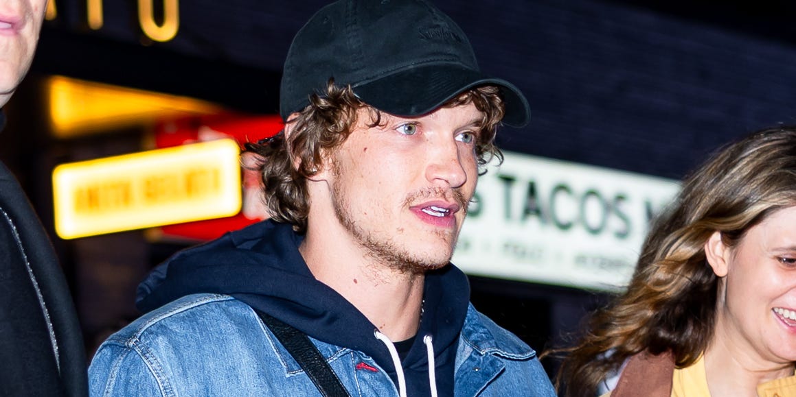 Connor Storrie Makes a Surprise 'SNL' Appearance in Gap’s Latest Collab