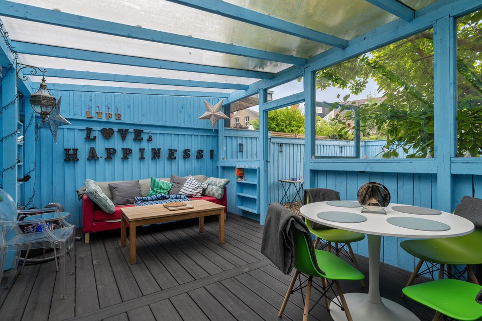 An outdoor seating area at 519 South Circular Road, Dublin 8