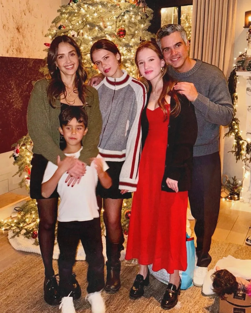 Alba shares three kids with her ex-husband, Cash Warren (seen here in 2024). Instagram / @jessicaalba