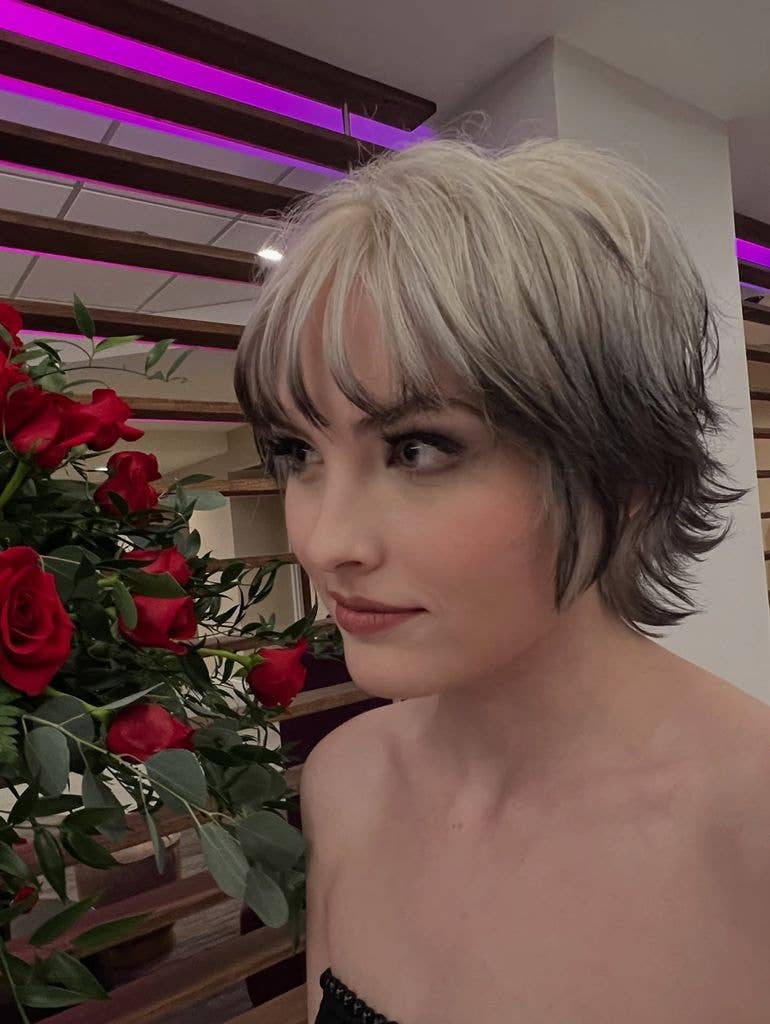 photo of dannielynn birkhead with platinum pixie cut with black tips