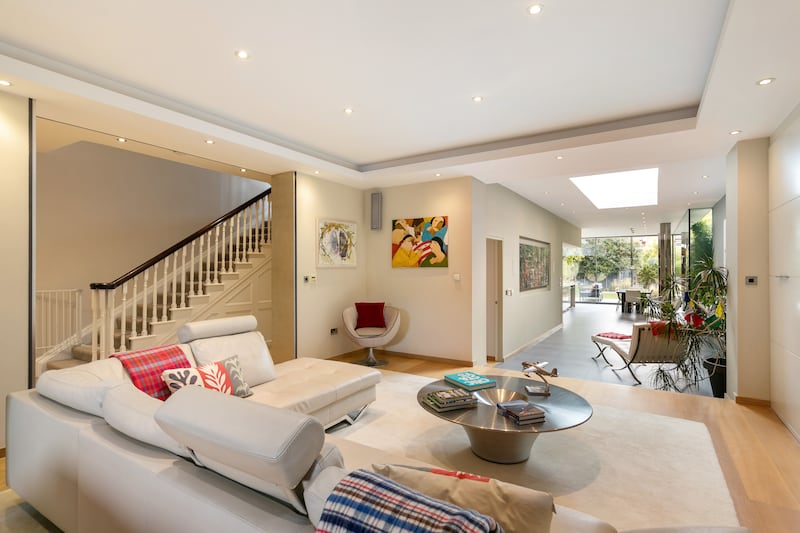 33 Ailesbury Road, Ballsbridge, Dublin 4: garden level livingroom