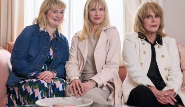 'Amandaland' Creators On Making BBC Show Different From 'Motherland'