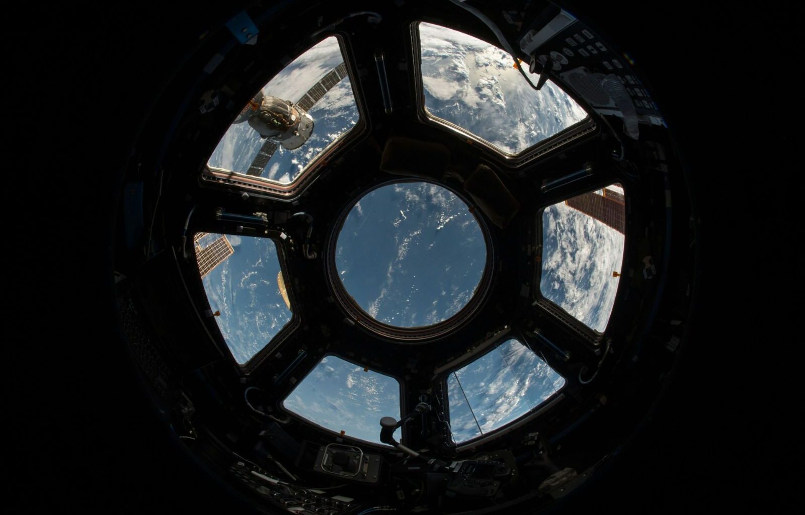 An astronaut aboard the ISS has captured a fireball in the atmosphere