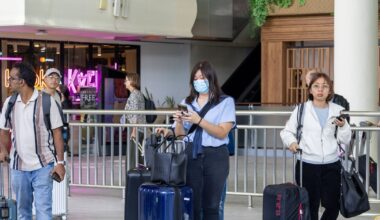 Asian countries tighten borders as health authorities work to contain Ebola outbreak – The Irish Times