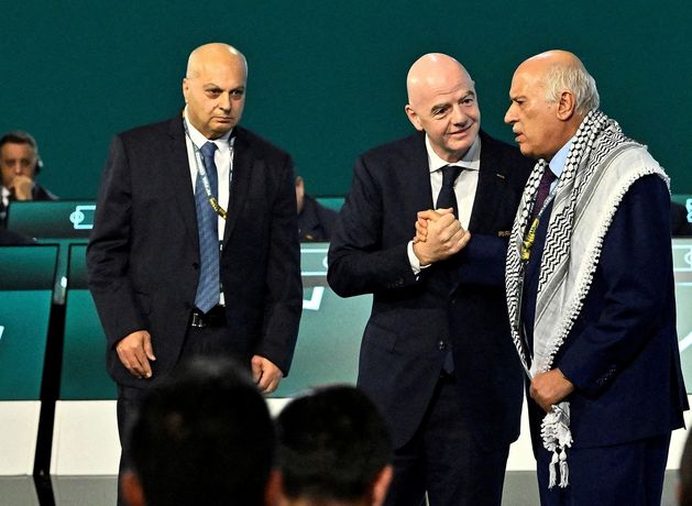 Watch: Fifa president Infantino’s attempt to secure Israel-Palestine handshake backfires
