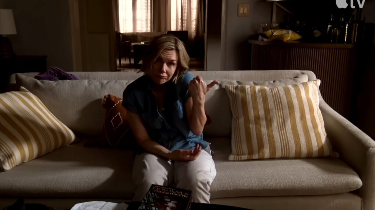 Please, Carol, Stop What You're Doing and Watch This 'Pluribus' Bonus Scene
