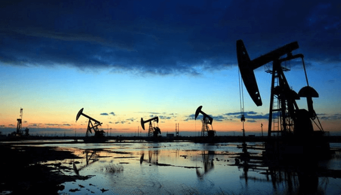 Oil price fall quickens as both US and Iran pull back from war escalation