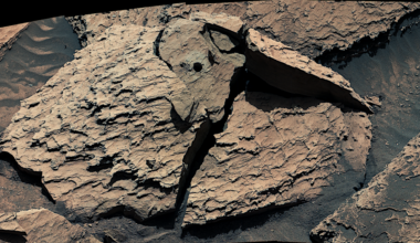 Curiosity Rover Shakes Loose A Pesky Mars Rock Named "Atacama"