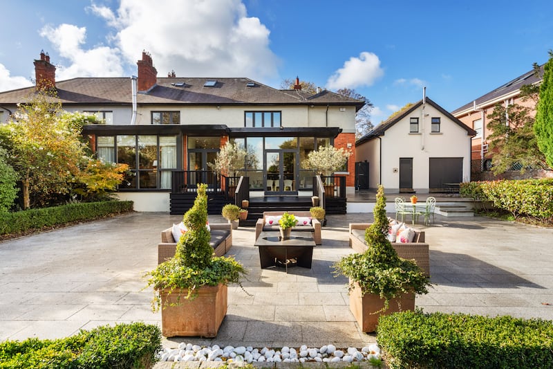 Garden terrace and garage