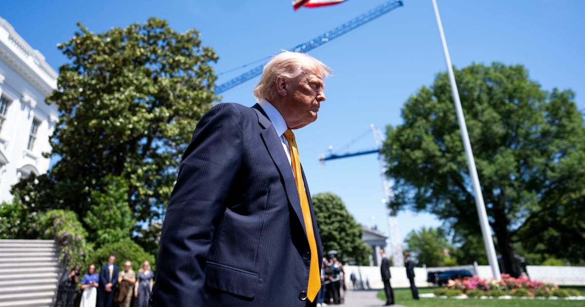 Irish exports to US drop by 82% amid tariff turmoil – The Irish Times