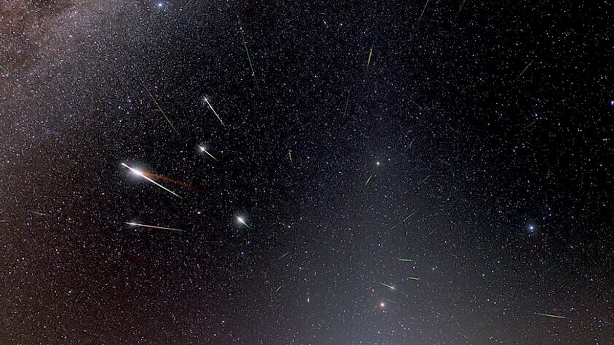Look Up! The Halley's Comet Meteor Shower Is Just About to Peak : ScienceAlert