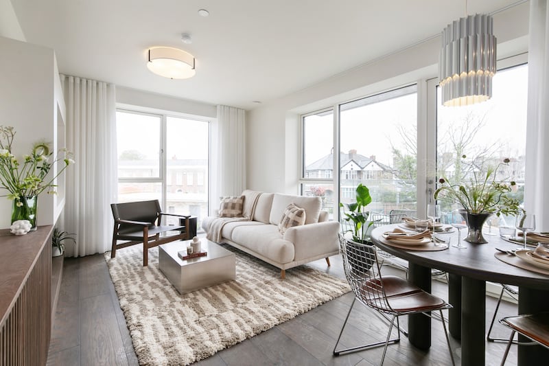 Livingroom and diningroom