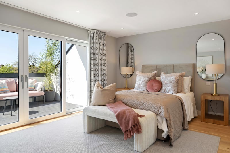 Top floor principal suite