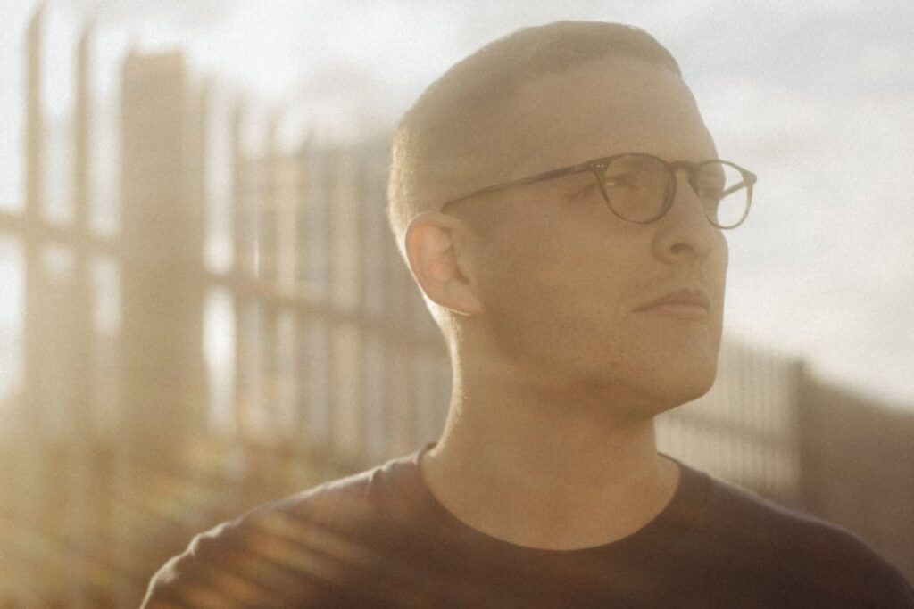 Floating Point Shares New Song, 'Falling To Earth'