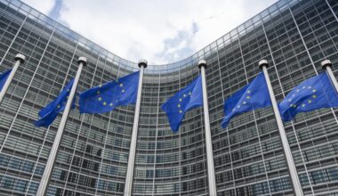 A European central bank has signed a mega deal with a cloud service provider. The problem for Google, Microsoft and Amazon? It’s not with them 