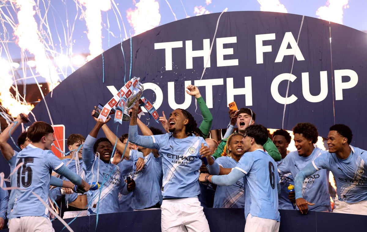 Manchester United’s Darren Fletcher questions ‘Man City trophy parade’ after FA Youth Cup final