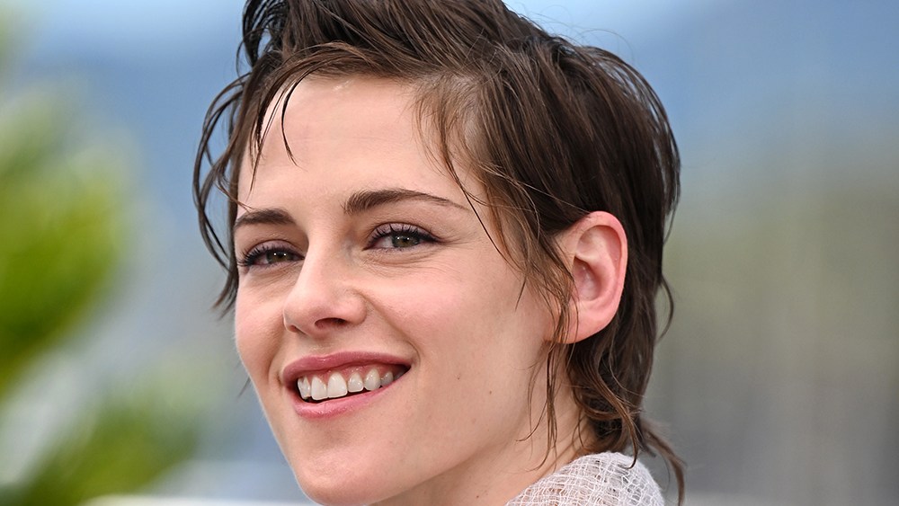 Kristen Stewart on Cannes' 'Full Phil' and Being So Sick of Hollywood Studios