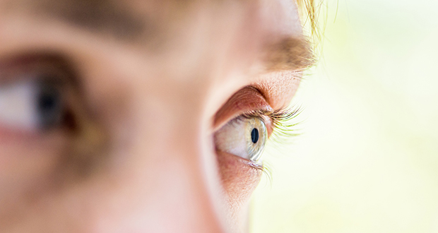 macro human eye
