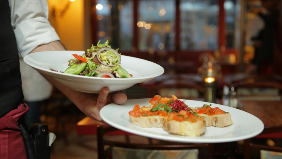 Alarm as Food-Led Hospitality Sector Loses 20,000 Jobs