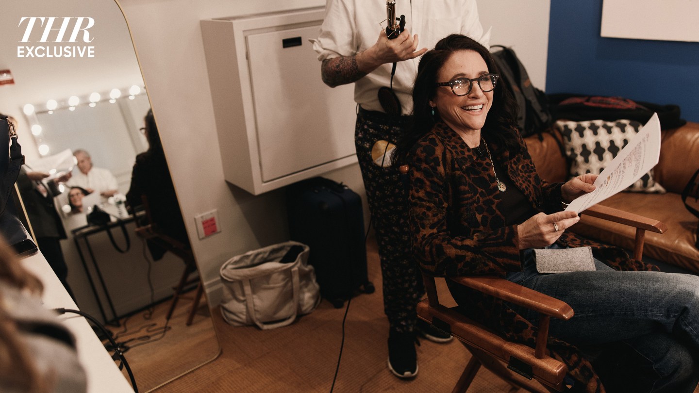 Julia Louis-Dreyfus on Kissing, Roasting Stephen Colbert on Late Show