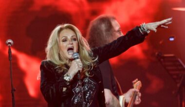 Bonnie Tyler ‘recuperating’ after emergency surgery – The Irish Times