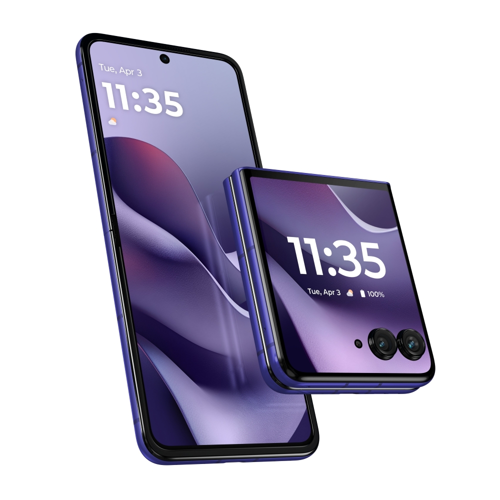 Motorola Razr Ultra 2026 render