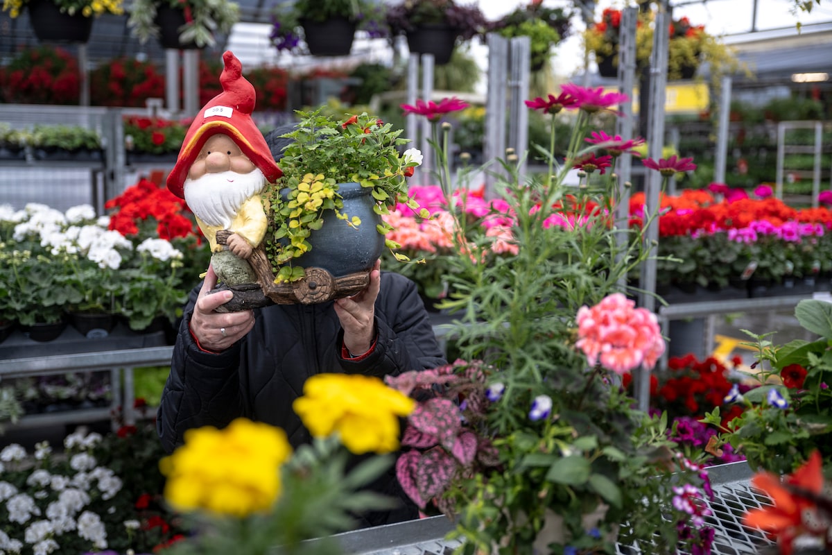 Can Edith, 51, afford to quit her job to care for her parents full time?