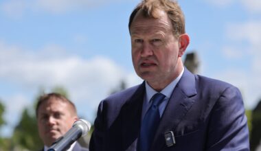 Ukrainian refugees living in Ireland may be given financial support to return home – The Irish Times