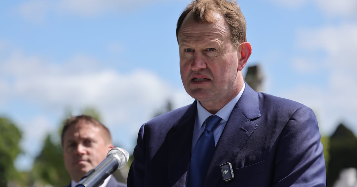 Ukrainian refugees living in Ireland may be given financial support to return home – The Irish Times