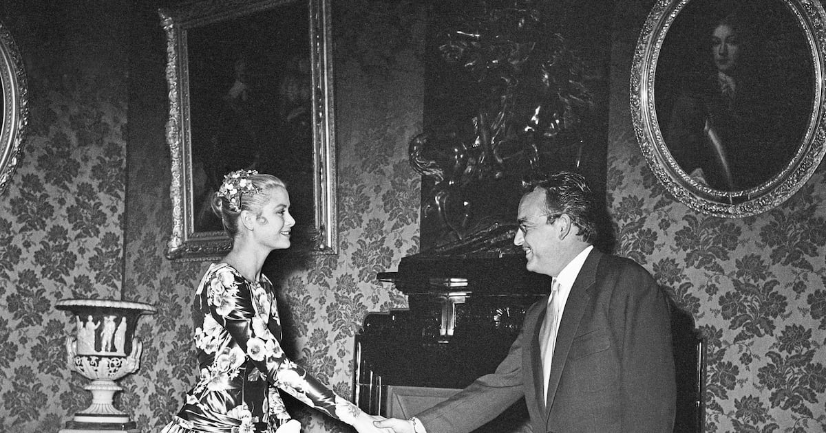 The Irish photographer who put Grace Kelly and Prince Rainier at ease in early courtship – The Irish Times
