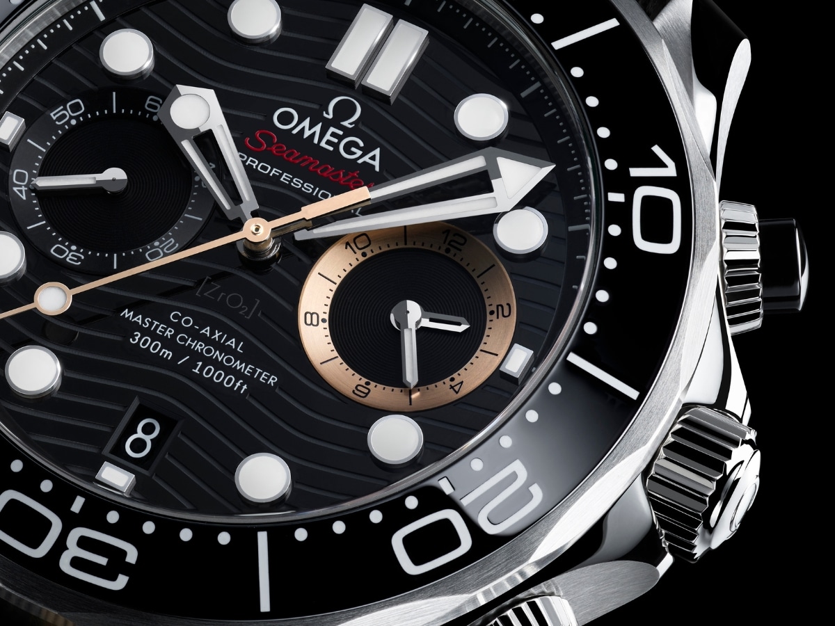 Omega seamaster diver 300m chronograph 007 first light 2
