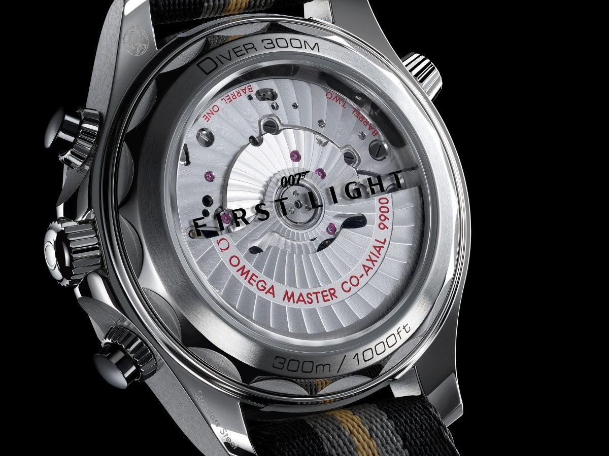 Omega seamaster diver 300m chronograph 007 first light 3
