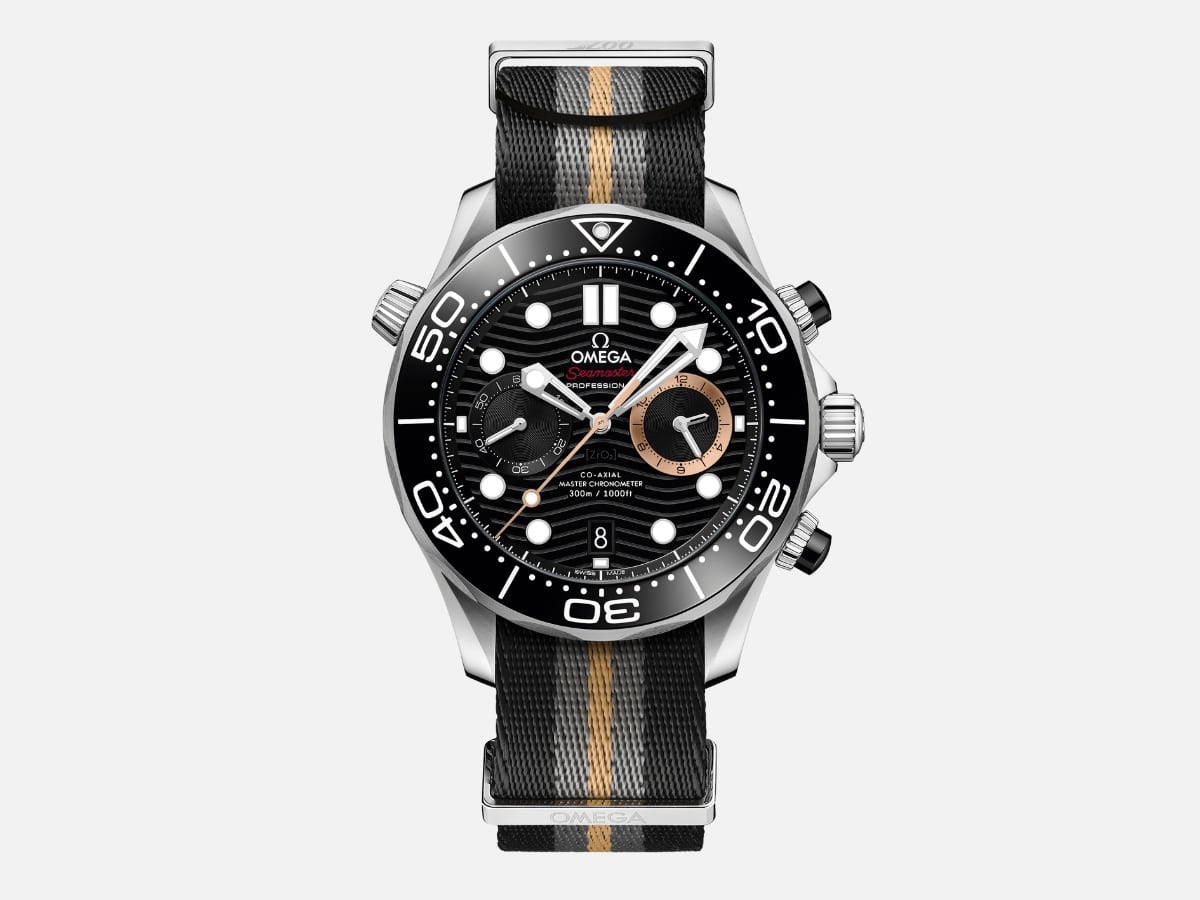 Omega seamaster diver 300m chronograph 007 first light 8