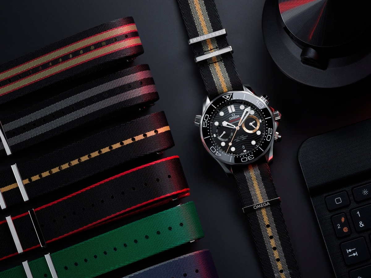 Omega seamaster diver 300m chronograph 007 first light 9