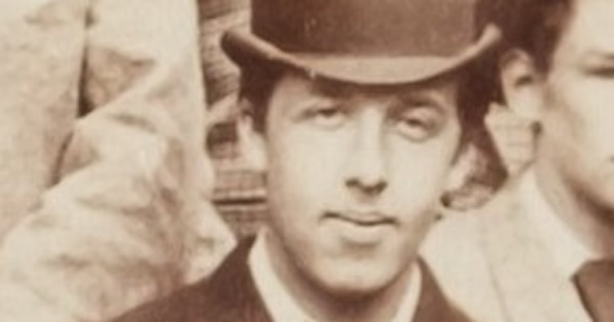 Rare photo of Oscar Wilde bought by ‘hardcore collector’ at auction for €6,000 – The Irish Times
