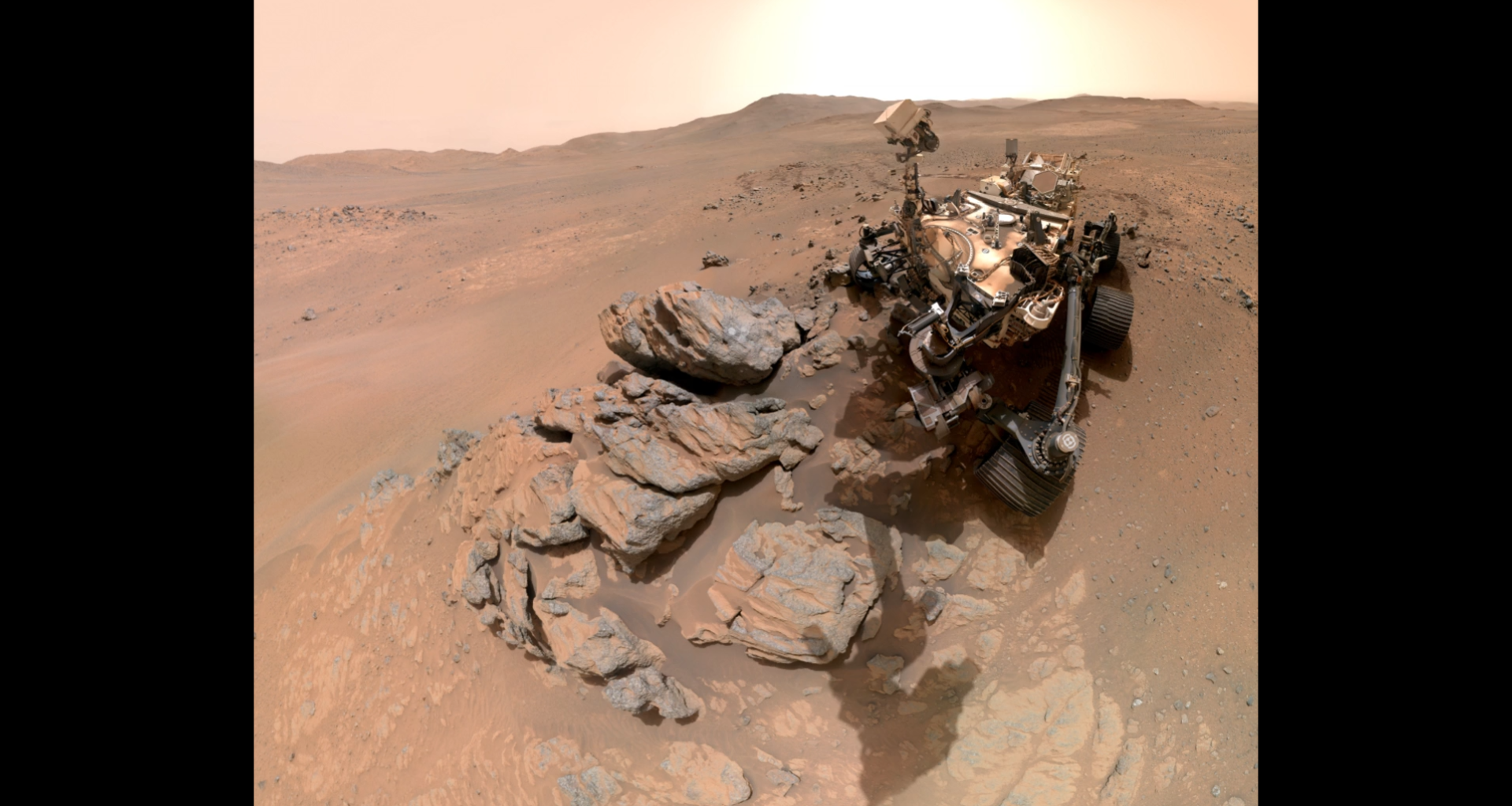 NASA's Perseverance rover is positively glowing in its new selfie on Mars