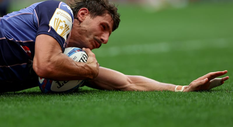 Union Bordeaux Begles’ Pablo Uberti scores his sides 2nd try of the match against Leinster. Photograph: James Crombie/Inpho
