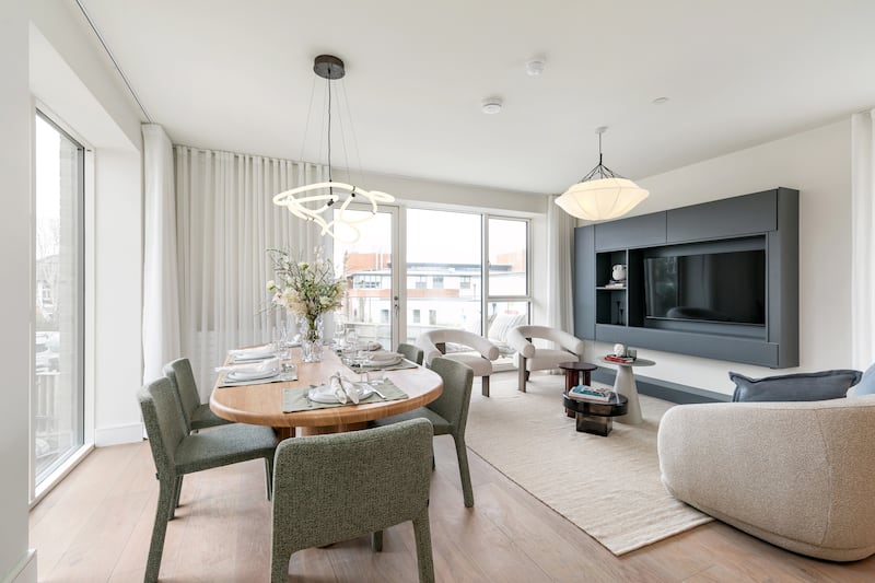 Livingroom and diningroom
