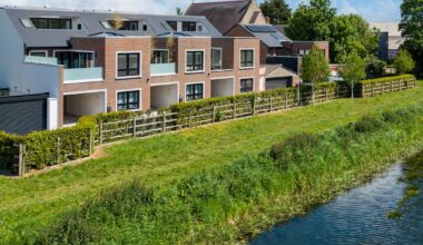 New-build four-bedroom mews overlooking the canal in Dublin 8 – The Irish Times