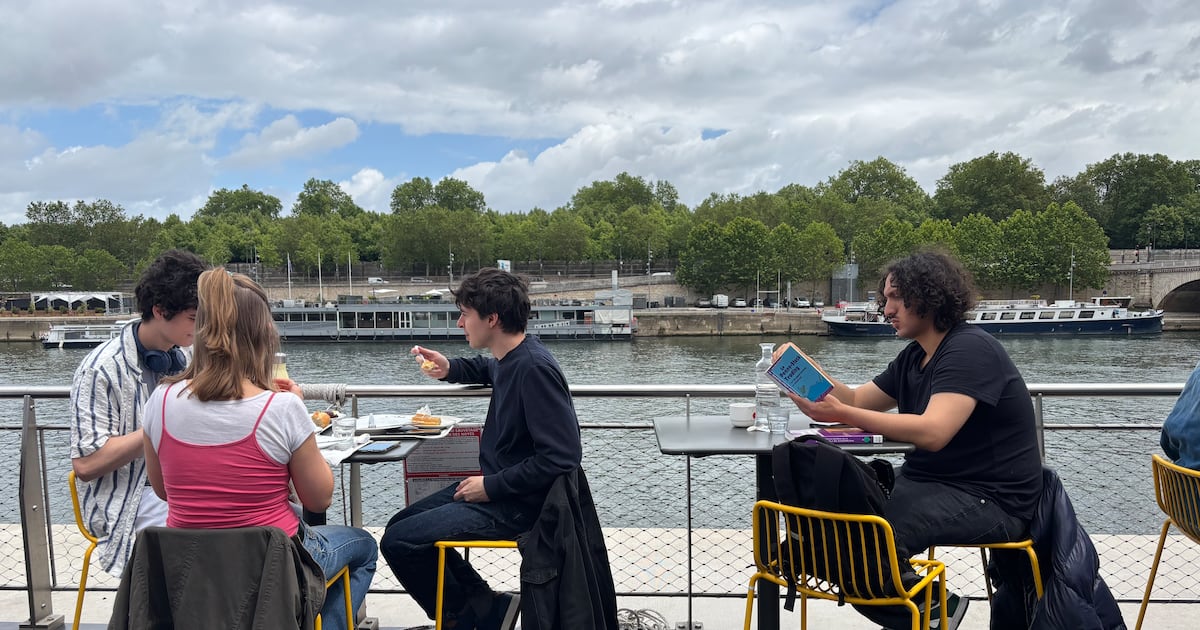 France rolls out €1 student meals – but what’s on the menu? – The Irish Times