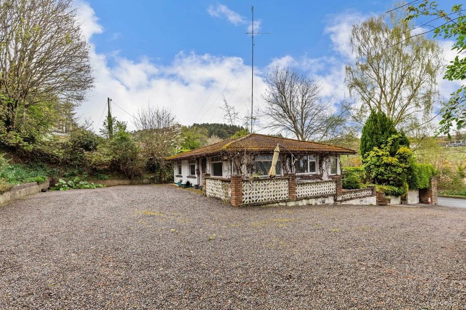 Rose Cottage, Scalp Road, Enniskerry, Co Wicklow.