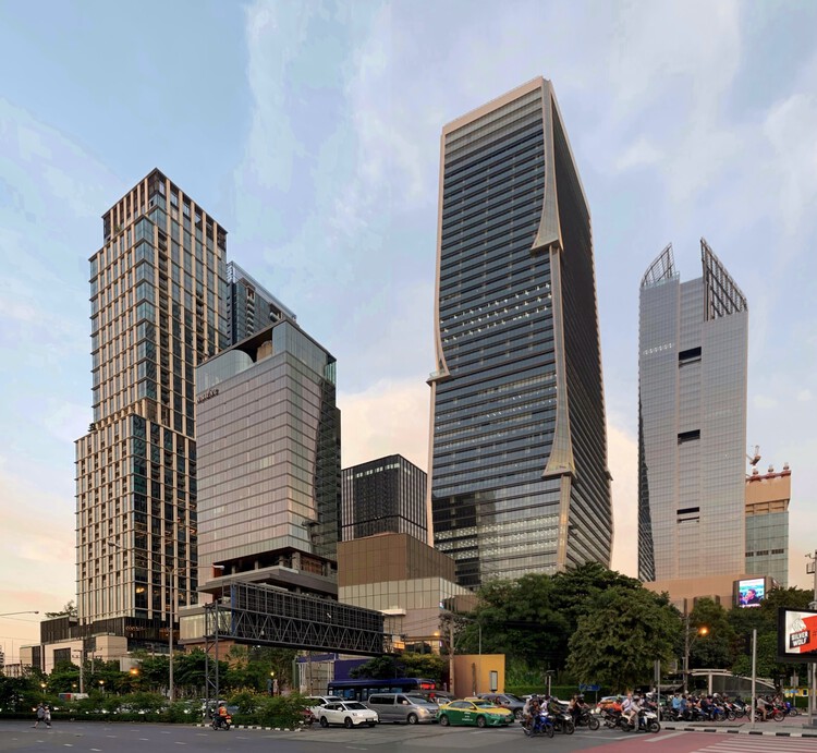 After Le Corbusier: How Southeast Asia Turned the Satellite City Into a Transit Megaproject - Image 16 of 17